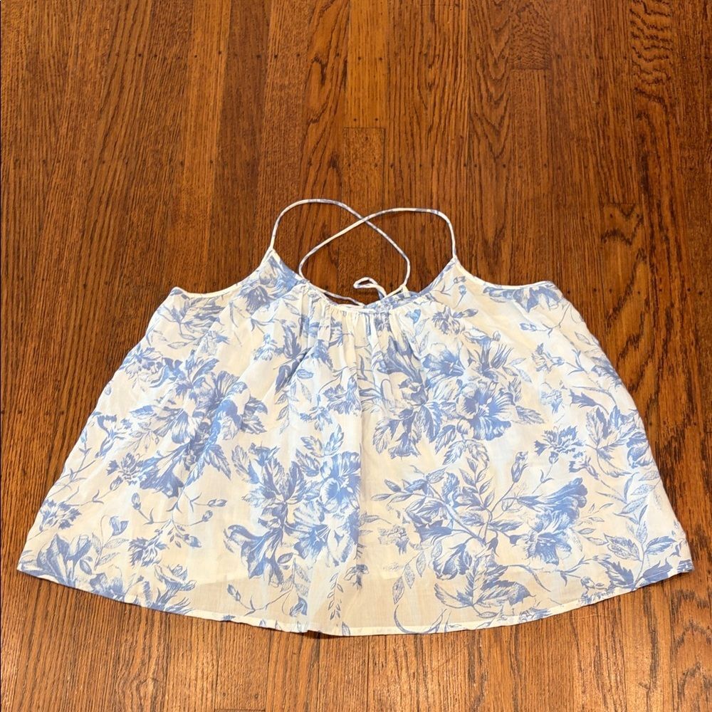 Love by Gap Women's Blue & White Floral Flowy Camisole — Size Medium